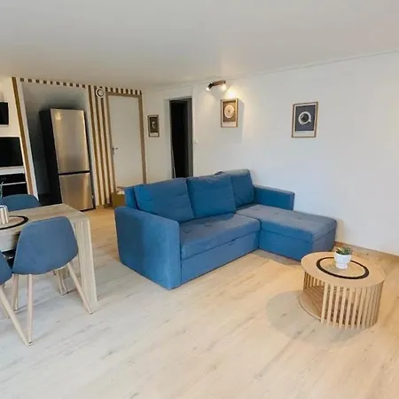 Proche Centre Parking Jardin アングレーム