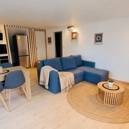 Appartement Proche Centre Parking Jardin *