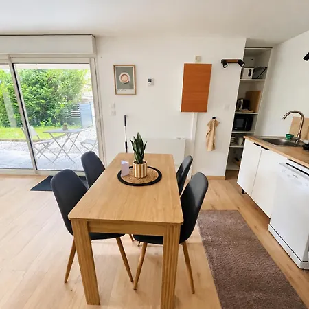 Proche Centre Parking Jardin Appartement *