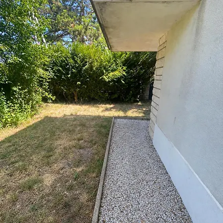 Appartement Proche Centre Parking Jardin *
